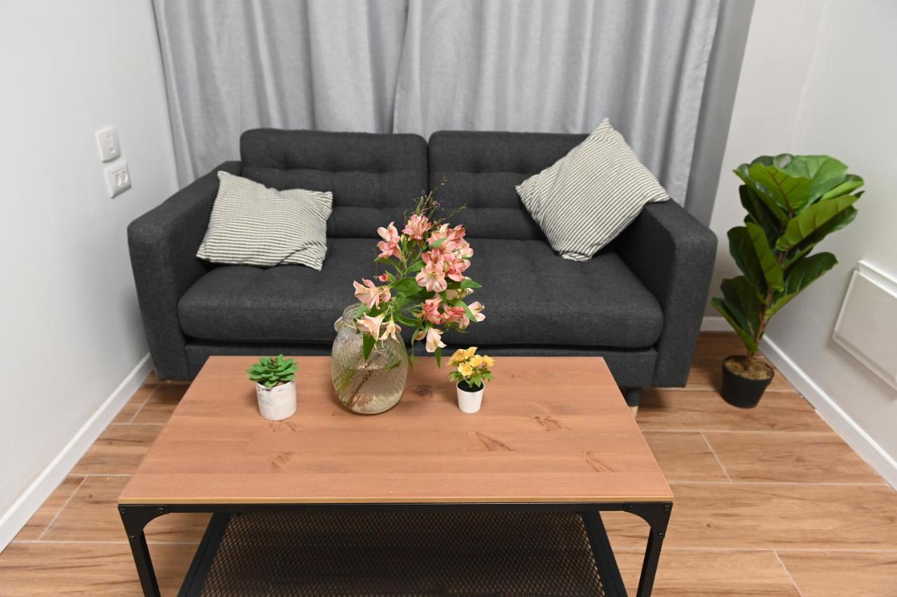 Kalvin Apartments By Levinsky Market تل أبيب المظهر الخارجي الصورة